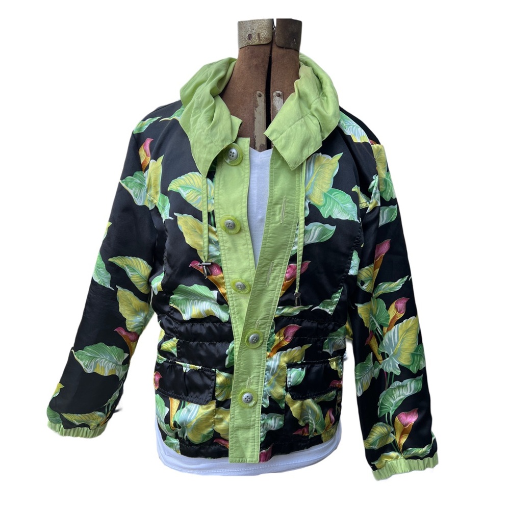 UBU reversible black flower art wear long sleeves medium jacket